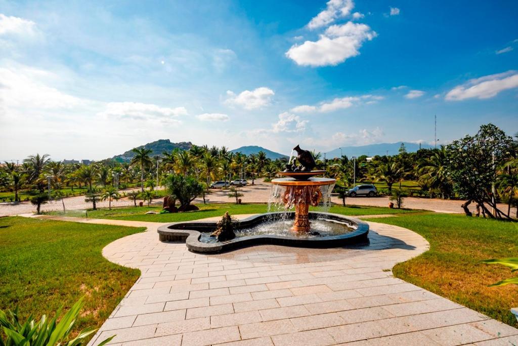Saigon - Ninh Chu Hotel & Resort Phan Rang Buitenkant foto