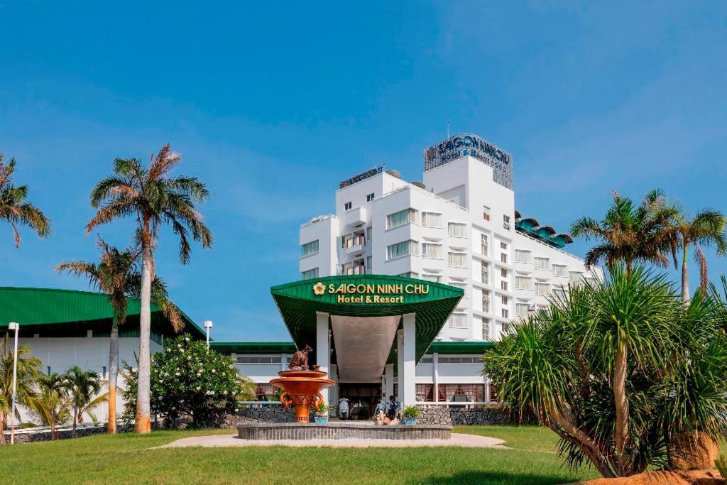 Saigon - Ninh Chu Hotel & Resort Phan Rang Buitenkant foto